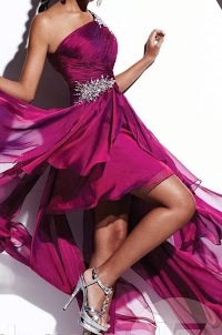 Prestige Gowns Ltd 1085450 Image 9